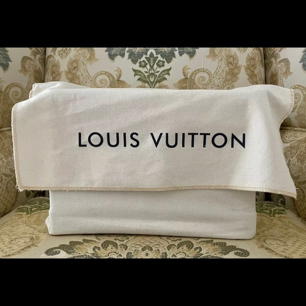 LOUIS VUITTON Soft Trunk Bag Solar Ray Monogram - Picture 5 of 16